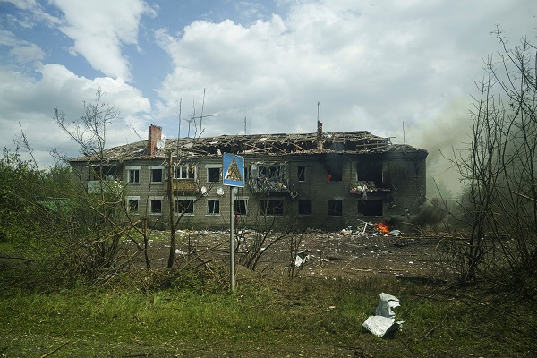 More destructon in northeastern Ukraine & breaking news