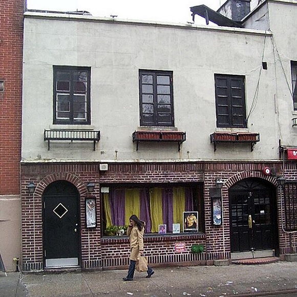 Stonewall Inn in 2003 in world news & online news