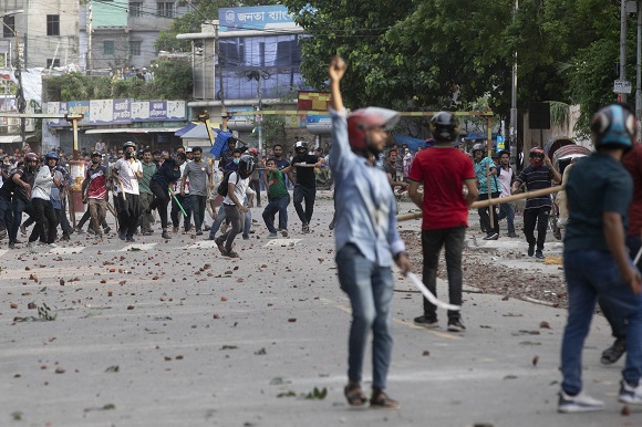 riots in Bangladesh over jobs quotas in world news