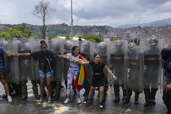 Protests happened during Venezuela's elections in world news