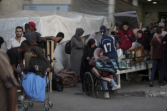 Tragedies at Al-Aqsa hospital in world news